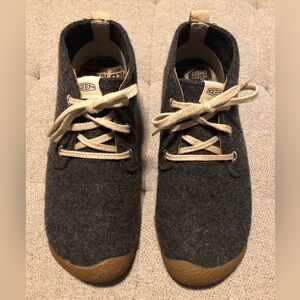 Keen Men’s Mosey Chukka Lace-Up Gray 10.5